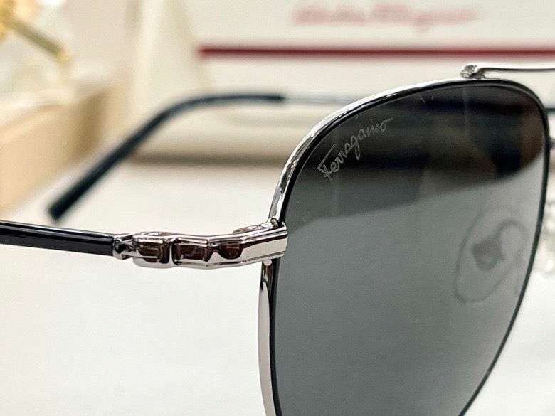 Picture of Ferragamo Sunglasses _SKUfw47394211fw